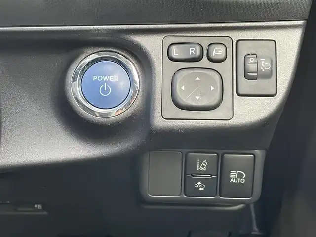 トヨタ アクア S スタイルブラック 岡山県 2021(令3)年 3.8万km ブラックマイカ メモリナビ/フルセグTV、CD、DVD、Bluetooth、AM、FM/スマートキー/ビルトインETC/オートライト/オートマチックハイビーム/プリクラッシュセーフティ/レーンディパーチャーアラート