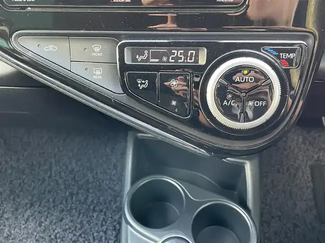 トヨタ アクア S スタイルブラック 岡山県 2021(令3)年 3.8万km ブラックマイカ メモリナビ/フルセグTV、CD、DVD、Bluetooth、AM、FM/スマートキー/ビルトインETC/オートライト/オートマチックハイビーム/プリクラッシュセーフティ/レーンディパーチャーアラート