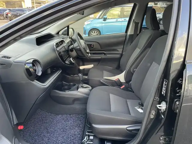 トヨタ アクア S スタイルブラック 岡山県 2021(令3)年 3.8万km ブラックマイカ メモリナビ/フルセグTV、CD、DVD、Bluetooth、AM、FM/スマートキー/ビルトインETC/オートライト/オートマチックハイビーム/プリクラッシュセーフティ/レーンディパーチャーアラート