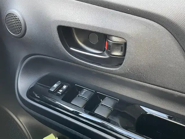 トヨタ アクア S スタイルブラック 岡山県 2021(令3)年 3.8万km ブラックマイカ メモリナビ/フルセグTV、CD、DVD、Bluetooth、AM、FM/スマートキー/ビルトインETC/オートライト/オートマチックハイビーム/プリクラッシュセーフティ/レーンディパーチャーアラート