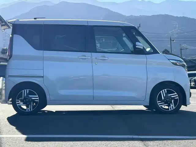 日産 ルークス ハイウェイスター X 愛媛県 2024(令6)年 1万km ホワイトパール carrozzeria7型ナビ/全周囲カメラ/片側電動スライドドア/左側ハンズフリースライド/クリアランスソナー/インテリジェントセーフティ/衝突被害軽減装置/車線逸脱防止装置/LEDヘッドライト/オートライト/オートマチックハイビーム/リアサーキュレーター/アイドリングストップ/電格ミラー/後席サンシェイド/ステアリングリモコン/現状サマー(純正AW)(155/65/R14)/BRIDGESTONE EcoPia/禁煙車