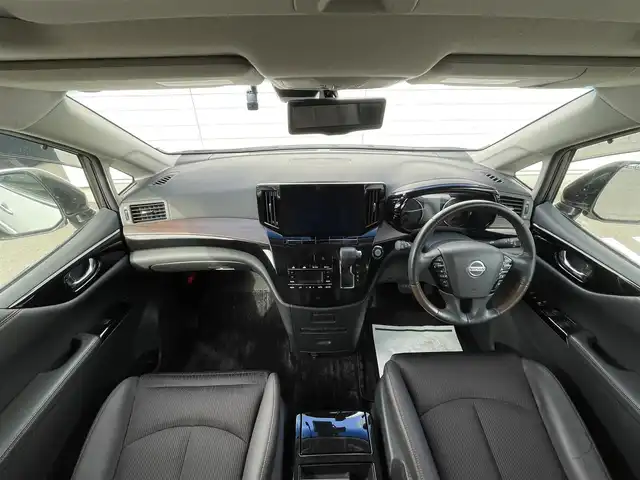 日産 エルグランド 350HWS アーバンクロム 福岡県 2021(令3)年 3.8万km ピュアホワイトパール 純正10型SDナビ(フルセグTV/CD/DVD/BT)/全方位/コーナーセンサー/ブラインドスポット/Wサンルーフ/後席フリップダウンモニター/クルコン/助手席オットマン/ドラレコ/電動リア/ETC/デジタルインナーミラー/USB/純正フロアマット/純正LED/純正アルミホイール/プッシュスタート/スペアキー