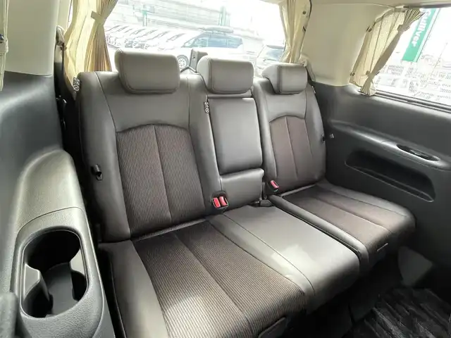 日産 エルグランド 350HWS アーバンクロム 福岡県 2021(令3)年 3.8万km ピュアホワイトパール 純正10型SDナビ(フルセグTV/CD/DVD/BT)/全方位/コーナーセンサー/ブラインドスポット/Wサンルーフ/後席フリップダウンモニター/クルコン/助手席オットマン/ドラレコ/電動リア/ETC/デジタルインナーミラー/USB/純正フロアマット/純正LED/純正アルミホイール/プッシュスタート/スペアキー