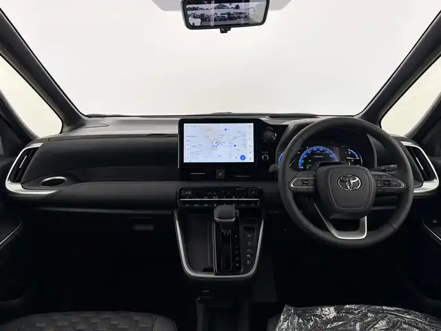 トヨタ ヴォクシー ハイブリッド S－Z 愛知県 2025(令7)年 0.1千km ホワイトパールクリスタルシャイン トヨタセーフティーセンス/トヨタチームメイト/快適便利パッケージHigh/純正10.5インチナビ/（Bluetooth/フルセグTV/AM/FM/CD/DVD/HDMI/AM/FM）/バックカメラ/ETC2.0/シートヒーター/ステアリングヒーター/オットマン/BSM/ハーフレザー/AC100V/HUD/3列シート/オートライト/スマートキー/プッシュスタート/電子パーキング/オートホールド
