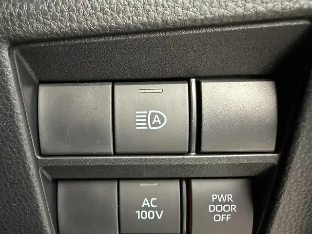 トヨタ ヴォクシー ハイブリッド S－Z 愛知県 2025(令7)年 0.1千km ホワイトパールクリスタルシャイン トヨタセーフティーセンス/トヨタチームメイト/快適便利パッケージHigh/純正10.5インチナビ/（Bluetooth/フルセグTV/AM/FM/CD/DVD/HDMI/AM/FM）/バックカメラ/ETC2.0/シートヒーター/ステアリングヒーター/オットマン/BSM/ハーフレザー/AC100V/HUD/3列シート/オートライト/スマートキー/プッシュスタート/電子パーキング/オートホールド