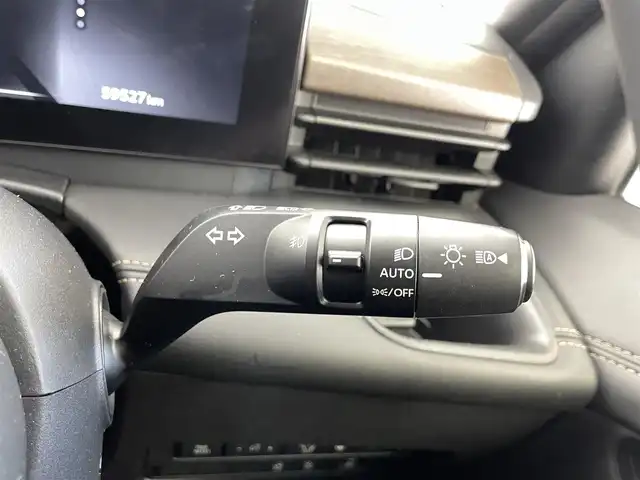 日産 セレナ ハイウェイスター V 福井県 2023(令5)年 6万km プリズムホワイト ４ＷＤ　/純正１２．３インチメーカーオプションナビ　/純正後席フリップダウンモニター　/アラウンドビューモニター　/両側パワースライドドア　/インテリジェントルームミラー　/プロパイロット/ＥＴＣ２．０/シートヒーター/純正16インチアルミホイール/純正LEDヘッドライト