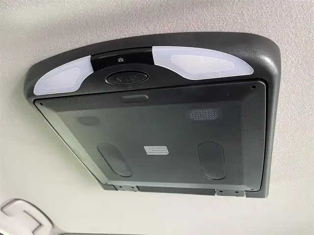 日産 セレナ ハイウェイスター V 福井県 2023(令5)年 6万km プリズムホワイト ４ＷＤ　/純正１２．３インチメーカーオプションナビ　/純正後席フリップダウンモニター　/アラウンドビューモニター　/両側パワースライドドア　/インテリジェントルームミラー　/プロパイロット/ＥＴＣ２．０/シートヒーター/純正16インチアルミホイール/純正LEDヘッドライト