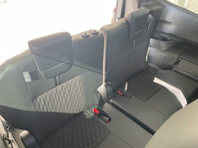 トヨタ ノア ハイブリッド Z 愛知県 2025(令7)年 0.1万km ホワイトパールクリスタルシャイン アドバンストパーク/トヨタセーフティセンス/純正10.5型ディスプレイオーディオナビ/全方位カメラ/両側パワースライドドア/ハーフレザー/レーダークルーズコントロール/シートヒーター/バックカメラ/電動リアゲート/ユニバーサルステップ/ステアリングヒーター/コーナーセンサー/純正アルミホイール/ETC2.0/LEDヘッドライト/リアオートエアコン/レーンキープアシスト/オートマチックハイビーム/ドライブレコーダー/衝突軽減システム/フルセグ/CD DVD/Bluetooth/ステアリングスイッチ/スマートキー/プッシュスタート