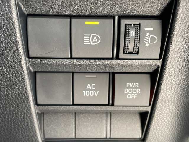 トヨタ ノア ハイブリッド Z 愛知県 2025(令7)年 0.1万km ホワイトパールクリスタルシャイン アドバンストパーク/トヨタセーフティセンス/純正10.5型ディスプレイオーディオナビ/全方位カメラ/両側パワースライドドア/ハーフレザー/レーダークルーズコントロール/シートヒーター/バックカメラ/電動リアゲート/ユニバーサルステップ/ステアリングヒーター/コーナーセンサー/純正アルミホイール/ETC2.0/LEDヘッドライト/リアオートエアコン/レーンキープアシスト/オートマチックハイビーム/ドライブレコーダー/衝突軽減システム/フルセグ/CD DVD/Bluetooth/ステアリングスイッチ/スマートキー/プッシュスタート