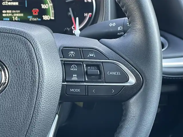 トヨタ ヴォクシー S－Z 東京都 2023(令5)年 2.2万km グリッターブラックガラスフレーク 純正10.5型ナビ/純正14型後席モニター/バックカメラ/Bluetooth/USB/HDMI/CD/DVD/フルセグTV/TVキット/純正サイドバイザー/社外マット/前席シートヒーター/両側電動スライドドア/ETC2.0/前後コーナーセンサー/前方ドライブレコーダー/衝突軽減装置/車線逸脱警報装置/横滑り防止装置/スマートキー/純正LEDライト