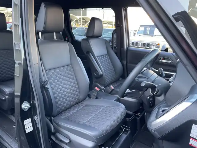 トヨタ ヴォクシー S－Z 東京都 2023(令5)年 2.2万km グリッターブラックガラスフレーク 純正10.5型ナビ/純正14型後席モニター/バックカメラ/Bluetooth/USB/HDMI/CD/DVD/フルセグTV/TVキット/純正サイドバイザー/社外マット/前席シートヒーター/両側電動スライドドア/ETC2.0/前後コーナーセンサー/前方ドライブレコーダー/衝突軽減装置/車線逸脱警報装置/横滑り防止装置/スマートキー/純正LEDライト