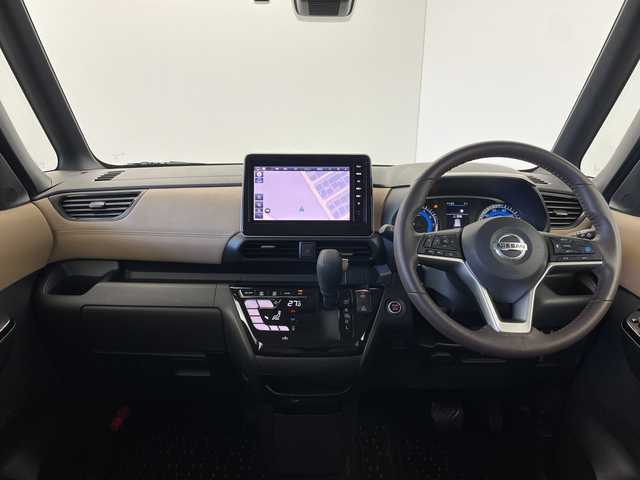 日産 ルークス HWS Gターボ プロパイロットED 群馬県 2023(令5)年 3.1万km ホワイトソリッド/プレミアムオリーブM 禁煙車　プロパイロット　純正９インチナビ　全方位カメラ　レーンアシスト　コーナーセンサー　両側パワースライドドア　アイドリングストップ　電動パーキング　スマートキー　プッシュスタート　オートライト