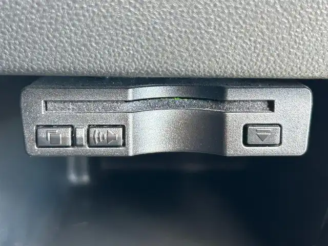 ダイハツ ムーヴ キャンバス G ブラックインテリア リミテッド SAⅢ 静岡県 2019(平31)年 4.2万km パールホワイトⅢ/ライトローズマイカメタリックⅡ 2トーン スマートアシストIII/・衝突回避支援ブレーキ機能/・衝突警報機能/・誤発進抑制機能(前方＋後方)/・車線逸脱警報機能/・先行車発進お知らせ機能/・オートハイビーム/純正8インチナビ/FM/AM/CD/DVD/Bluetooth/SD/両側パワースライドドア/フルセグTV/パノラマモニター/ETC/ドライブレコーダー/フロントガラス熱線/D席シートヒーター/LEDヘッドライト/オートライト