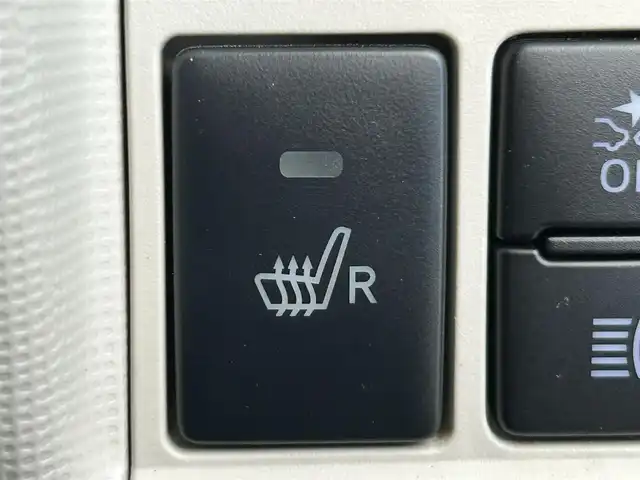 ダイハツ ムーヴ キャンバス G ブラックインテリア リミテッド SAⅢ 静岡県 2019(平31)年 4.2万km パールホワイトⅢ/ライトローズマイカメタリックⅡ 2トーン スマートアシストIII/・衝突回避支援ブレーキ機能/・衝突警報機能/・誤発進抑制機能(前方＋後方)/・車線逸脱警報機能/・先行車発進お知らせ機能/・オートハイビーム/純正8インチナビ/FM/AM/CD/DVD/Bluetooth/SD/両側パワースライドドア/フルセグTV/パノラマモニター/ETC/ドライブレコーダー/フロントガラス熱線/D席シートヒーター/LEDヘッドライト/オートライト