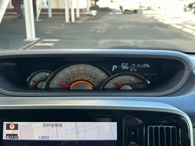 ダイハツ ムーヴ キャンバス G ブラックインテリア リミテッド SAⅢ 静岡県 2019(平31)年 4.2万km パールホワイトⅢ/ライトローズマイカメタリックⅡ 2トーン スマートアシストIII/・衝突回避支援ブレーキ機能/・衝突警報機能/・誤発進抑制機能(前方＋後方)/・車線逸脱警報機能/・先行車発進お知らせ機能/・オートハイビーム/純正8インチナビ/FM/AM/CD/DVD/Bluetooth/SD/両側パワースライドドア/フルセグTV/パノラマモニター/ETC/ドライブレコーダー/フロントガラス熱線/D席シートヒーター/LEDヘッドライト/オートライト