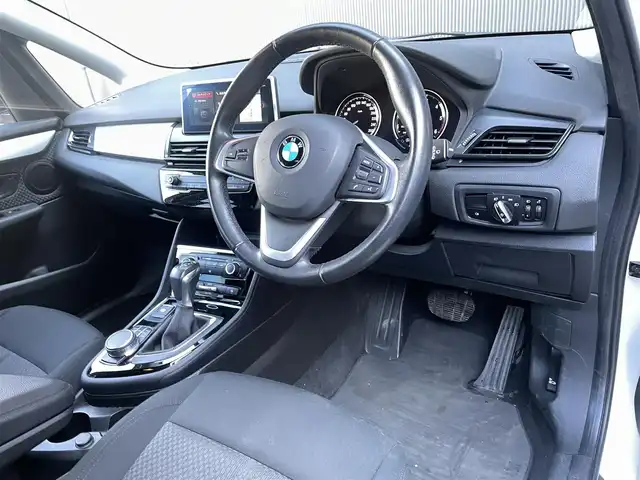 ＢＭＷ ２１８ｄ アクティブツアラー 香川県 2019(平31)年 3.7万km 白