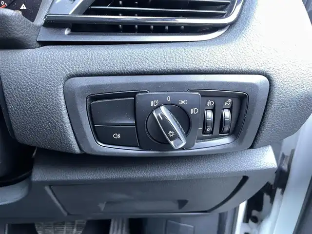 ＢＭＷ ２１８ｄ アクティブツアラー 香川県 2019(平31)年 3.7万km 白