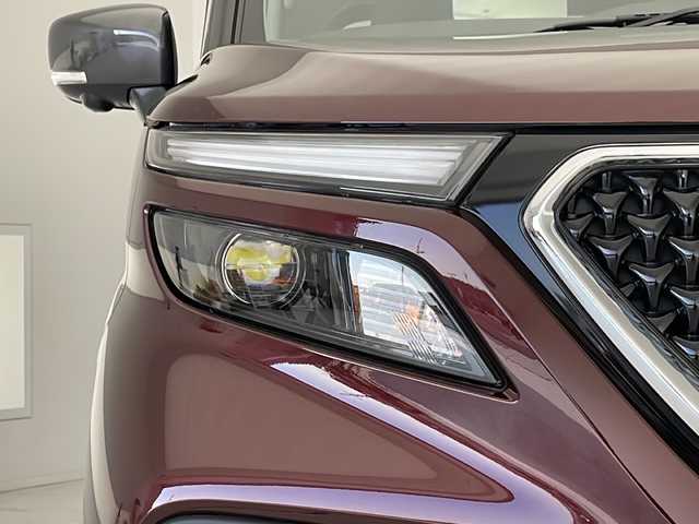 スズキ ソリオ バンディット HV MV 愛知県 2023(令5)年 0.5万km メロウディープレッドパール/ミネラルグレー2トーン 衝突軽減システム/純正9型ディズプレイオーディオ/全方位カメラ/両側パワースライドドア/レーダークルーズコントロール/シートヒーター/フルセグ/CD DVD/Bluetooth/バックカメラ/ヘッドアップディスプレイ/コーナーセンサー/純正アルミホイール/LEDヘッドライト/オートライト/ステアリングスイッチ/スマートキー/プッシュスタート