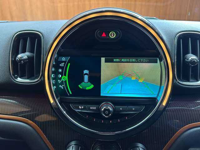 ＭＩＮＩ ミニ クロスオーバー クーパー S E オール4 千葉県 2017(平29)年 6万km メルティングシルバーM ＡＣＣ　/黒革シート　/パワーシート　/シートヒーター　/純正ナビ　/バックカメラ　/ＰＤＣ　/パワーバックドア　/ＬＥＤヘッドライト　/インテリセーフ　/ＥＴＣ