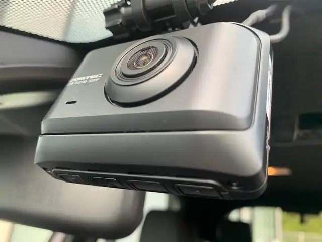 トヨタ ヤリス ハイブリッド Z 大阪府 2021(令3)年 3.4万km グレーマイカM/スーパーシルバーⅢM 純正８インチナビ/衝突軽減/ＢＳＭ/全方位モニター/前席シートヒーター/レーダークルーズコントロール/前後ドライブレコーダー/純正フロアマット/プッシュスタート/スマートキー/ＥＴＣ/ＬＥＤライト