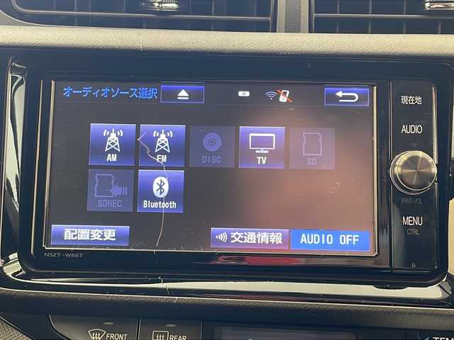 トヨタ アクア S 岐阜県 2016(平28)年 10.3万km ライムホワイトパールクリスタルシャイン 純正ナビ（NSZT-W66T）/バックモニター/Bluetooth/フルセグ視聴/CD/DVD/ドライブレコーダー（HDR-251GH）/LEDヘッドライト/フォグライト/プッシュスタート/スマートキー/スペアキー/ETC/オートエアコン/電動格納ミラー/取扱説明書・記録簿