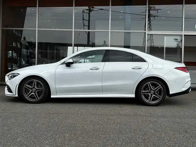 メルセデス・ベンツ ＣＬＡ２００ｄ AMGライン 富山県 2021(令3)年 3.9万km 白 HDDナビ/フルセグテレビ/バックカメラ/アイドリングストップ/ACC/プッシュスタート/ETC2.0/前席シートヒーター/前席パワーシート/Bluetooth接続/ワイヤレス充電/アンビエントライト/純正ドラレコ/純正18インチAW