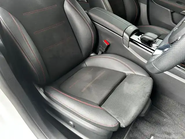 メルセデス・ベンツ ＣＬＡ２００ｄ AMGライン 富山県 2021(令3)年 3.9万km 白 HDDナビ/フルセグテレビ/バックカメラ/アイドリングストップ/ACC/プッシュスタート/ETC2.0/前席シートヒーター/前席パワーシート/Bluetooth接続/ワイヤレス充電/アンビエントライト/純正ドラレコ/純正18インチAW