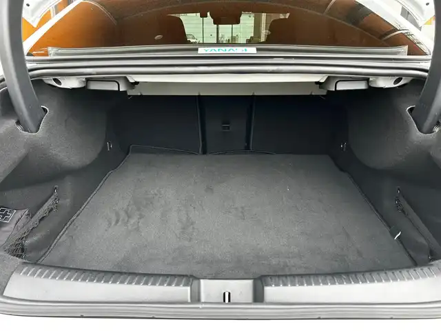 メルセデス・ベンツ ＣＬＡ２００ｄ AMGライン 富山県 2021(令3)年 3.9万km 白 HDDナビ/フルセグテレビ/バックカメラ/アイドリングストップ/ACC/プッシュスタート/ETC2.0/前席シートヒーター/前席パワーシート/Bluetooth接続/ワイヤレス充電/アンビエントライト/純正ドラレコ/純正18インチAW