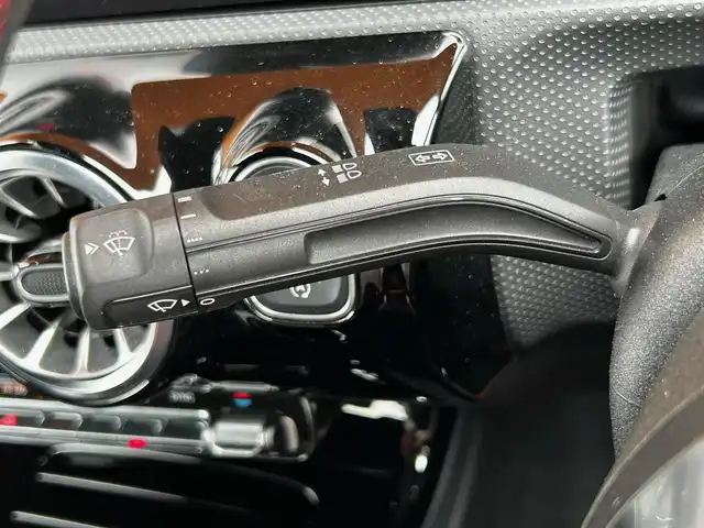 メルセデス・ベンツ ＣＬＡ２００ｄ AMGライン 富山県 2021(令3)年 3.9万km 白 HDDナビ/フルセグテレビ/バックカメラ/アイドリングストップ/ACC/プッシュスタート/ETC2.0/前席シートヒーター/前席パワーシート/Bluetooth接続/ワイヤレス充電/アンビエントライト/純正ドラレコ/純正18インチAW