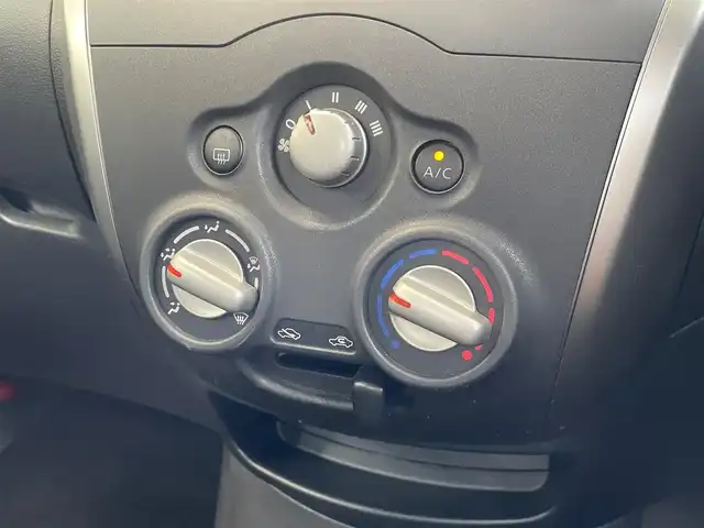 日産 ノート X 埼玉県 2015(平27)年 2.8万km ブリリアントホワイトパール /ワンオーナー//純正メモリナビ//フルセグTV//スマートキー//ETC//衝突軽減ブレーキ//車線逸脱警報//Wエアバッグ&ABS//横滑り防止装置//アイドリングSTOP//リヤスポイラー//プライバシーガラス//新車時保証書//取扱説明書//ナビ取説