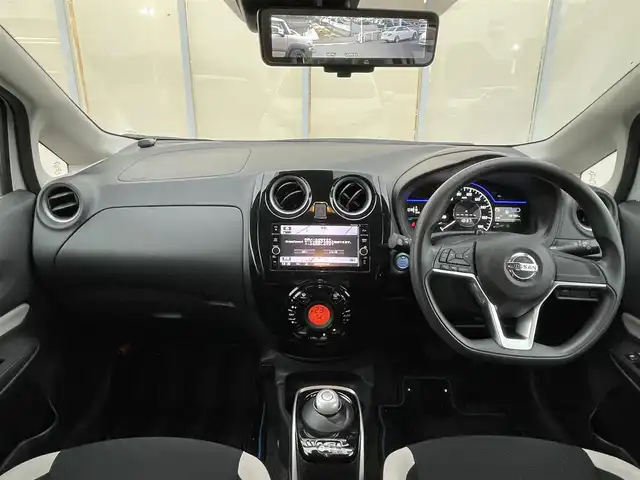 日産 ノート e－パワー X 福岡県 2018(平30)年 5.9万km ブリリアントホワイトパール 全方位カメラ　/バックカメラ/デジタルインナーミラー　/純正７型ナビ/ＥＴＣ　/車両接近装置　/横揺れ防止　/レーンキープアシスト　/プリクラッシュ　/ＤＶＤ再生　/ＴＶ　/Bluetooth/ウィンカーミラー　/純正マット　/電格ミラー　/プッシュスタート/ドアバイザー/スマートキー