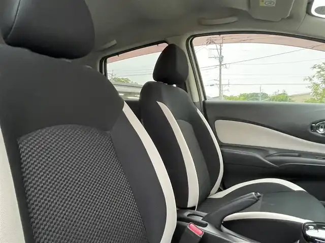 日産 ノート e－パワー X 福岡県 2018(平30)年 5.9万km ブリリアントホワイトパール 全方位カメラ　/バックカメラ/デジタルインナーミラー　/純正７型ナビ/ＥＴＣ　/車両接近装置　/横揺れ防止　/レーンキープアシスト　/プリクラッシュ　/ＤＶＤ再生　/ＴＶ　/Bluetooth/ウィンカーミラー　/純正マット　/電格ミラー　/プッシュスタート/ドアバイザー/スマートキー