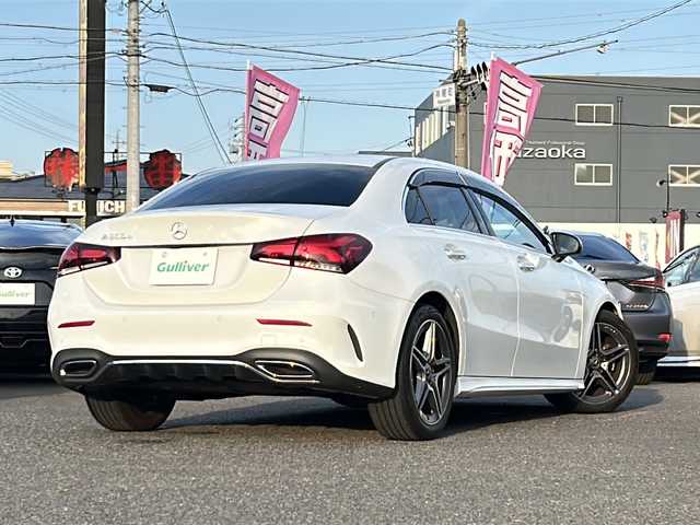 メルセデス・ベンツ Ａ２００ｄ セダン AMGライン 愛知県 2021(令3)年 3.1万km デジタルホワイト /禁煙/正規ディーラー車/ディーラー整備記録簿R4.5.6//パノラミックスライディングルーフ/AMGライン//純正ナビ/フルセグ/BT/USB//バックカメラ/ETC2.0/純正ドラレコ//革巻きステア/ステアスイッチ/パドルシフト//ハーフレザーシート/シートヒーター/メモリ付パワーシート//マルチビームLEDオートライト//ACC/RSA/BSM/アクティブレーンキーピングアシスト//アクティブブレーキアシスト/アテンションアシスト//レーンチェンジアシスト//ハンズフリーオープントランク//ダイナミクセレクト//純正フロアマット/純正ドアバイザー//新車時保証書//取扱説明書//ドラレコ取説//スペアスマートキー有