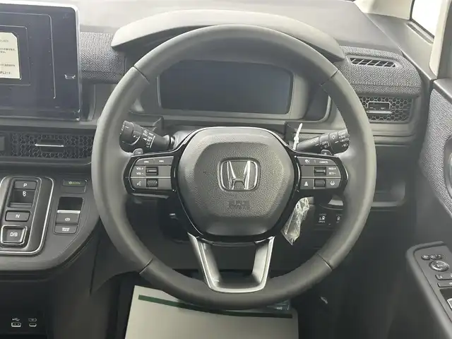 ホンダ ステップワゴン eHEV エアー EX 埼玉県 2025(令7)年 0.1万km未満 プラチナホワイトパール 11.4インチナビHonda CONNECTナビ　バックカメラ　パワーバックドア　両側パワースライドドア　ハーフレザーシート　シートヒーター　ＬＥＤヘッドライト　フォグランプ　スマートキー　プッシュスタート