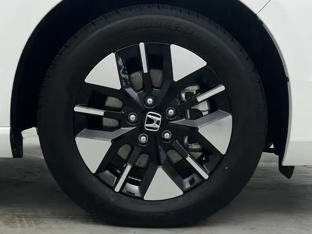 ホンダ ステップワゴン eHEV エアー EX 埼玉県 2025(令7)年 0.1万km未満 プラチナホワイトパール 11.4インチナビHonda CONNECTナビ　バックカメラ　パワーバックドア　両側パワースライドドア　ハーフレザーシート　シートヒーター　ＬＥＤヘッドライト　フォグランプ　スマートキー　プッシュスタート