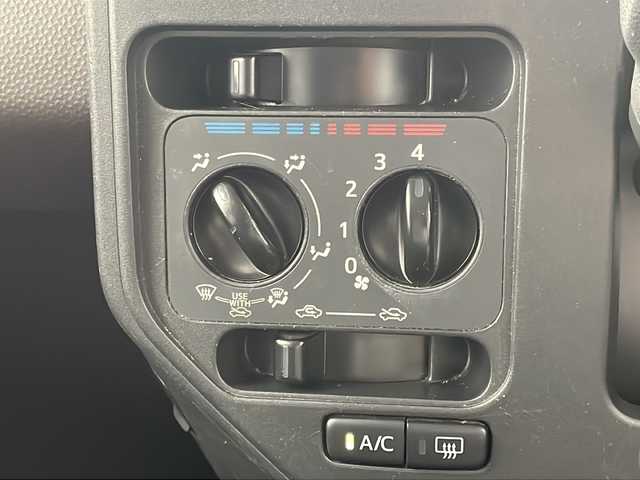 トヨタ タンク X S 岐阜県 2016(平28)年 6.4万km マゼンタベリーマイカM 衝突被害軽減ブレーキ/車線逸脱警報/純正ナビ/Bluetooth/フルセグTV/CD/DVD/SD/片側パワースライドドア/バックカメラ/シートヒーター（運転席/助手席）/スマートキー/プッシュスタート/スペアキー/純正フロアマット/純正ドアバイザー/オートライト/電動格納ミラー/横滑り防止装置/アイドリングストップ/取扱説明書