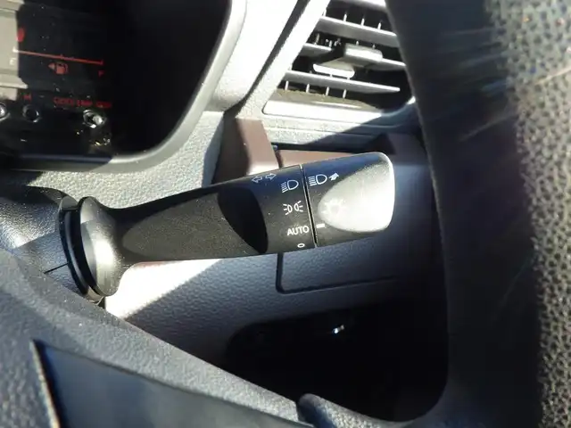 トヨタ タンク X S 千葉県 2016(平28)年 6.4万km マゼンタベリーマイカM スマートアシストII/エコアイドル/左パワースライドドア/右イージークローザードア/純正SDナビ/地デジTV/【DVD/CD再生機能　Bluetooth接続】/バックカメラ/前席シートヒーター/リアコーナーセンサー/キーフリーシステム