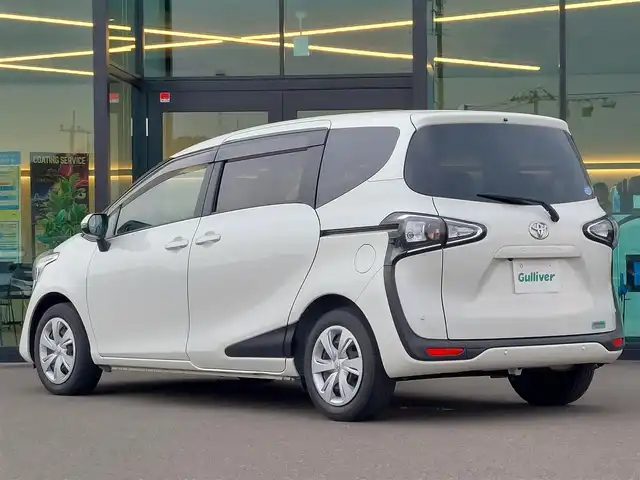 トヨタ シエンタ G 東京都 2021(令3)年 3.1万km ホワイトパールクリスタルシャイン 純正ナビ/フルセグ/バックカメラ/ビルトインETC/両側パワースライドドア/クルーズコントロール/クリアランスソナー/アイドリングストップ/スマートキー/トヨタセーフティセンス/プリクラッシュセーフティ/レーンディパーチャーアラート/オートマチックハイビーム