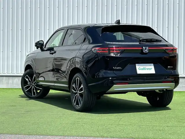 ホンダ ヴェゼル ハイブリッド e:HEV Z 香川県 2025(令7)年 0.1千km クリスタルブラックパール 登録時走行距離：3km/登録時未使用車　/ワイヤレス充電器　/純正ナビゲーション/→フルセグTV　/バックカメラ　/ＥＴＣ２．０　　/シートヒーター　/純正18インチＡＷ　/コーナーセンサー　/Ｗサイドエアバック　/カーテンエアバック　/スマートキー/スペアキー