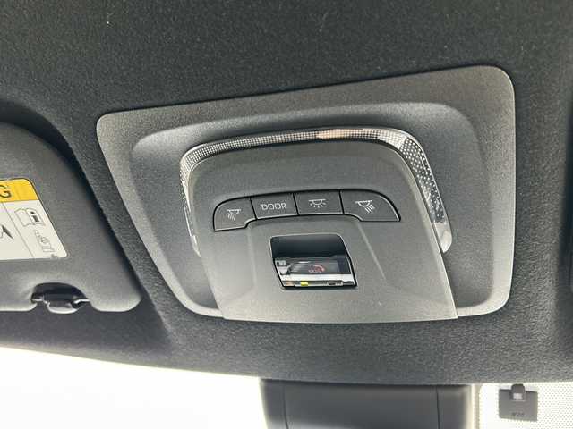 トヨタ カローラ クロス ハイブリッド Z 長野県 2022(令4)年 1.8万km アバンギャルドブロンズメタリック ・純正10.5インチディスプレイオーディオ/CD DVD フルセグTV Bluetooth/・バックカメラ/・ビルトインETC/・ワンオーナー/・トヨタセーフティセンス/・レーンキープアシスト/・オートマチックハイビーム/・レーダークルーズコントロール/・コーナーセンサー/・パワーバックドア/・純正18インチアルミホイール/・LEDヘッドライト/・オートライト/・フォグライト/・ルーフレール/・パワーシート(D席)/・ハーフレザー調シート/・横滑り防止装置/・ステアリングリモコン/・ウィンカーミラー/・電動格納ミラー/・スマートキー/・エンジンプッシュスタート