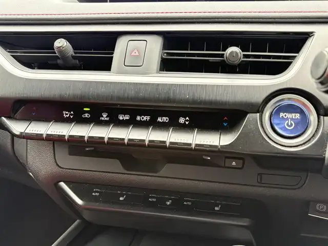 レクサス ＵＸ 250h Fスポーツ 大分県 2019(平31)年 6.6万km ホワイトノーヴァガラスフレーク ・純正10.3型ナビ/・パノラマビュー/・赤革シート/・三眼LEDヘッドライト/・ムーンルーフ/・ドライブレコーダー/・レーダークルーズコントロール/・前後コーナーセンサー/・パワーシート/・シートヒーター/・ブラインドスポットモニター/・ETC2.0/・ステアリングヒーター/・オートハイビーム