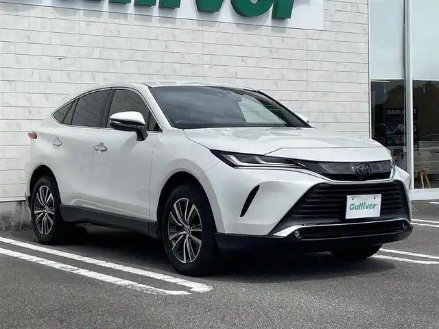 トヨタ ハリアー G 宮崎県 2021(令3)年 5.6万km ホワイトパールクリスタルシャイン 純正ディスプレイオーディオ/・Bluetooth・AM・FM/バックカメラ/ビルトインETC/デジタルインナーミラー/360度ドライブレコーダー【DC5001DT】/パワーバックドア/D席パワーシート/純正フロアマット/純正18インチアルミホイール/Fエンブレム・ヘッドライト・ドアピラー【PPF】/スペアキー有り/取説・DA取説・保証書