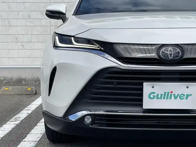トヨタ ハリアー G 宮崎県 2021(令3)年 5.6万km ホワイトパールクリスタルシャイン 純正ディスプレイオーディオ/・Bluetooth・AM・FM/バックカメラ/ビルトインETC/デジタルインナーミラー/360度ドライブレコーダー【DC5001DT】/パワーバックドア/D席パワーシート/純正フロアマット/純正18インチアルミホイール/Fエンブレム・ヘッドライト・ドアピラー【PPF】/スペアキー有り/取説・DA取説・保証書