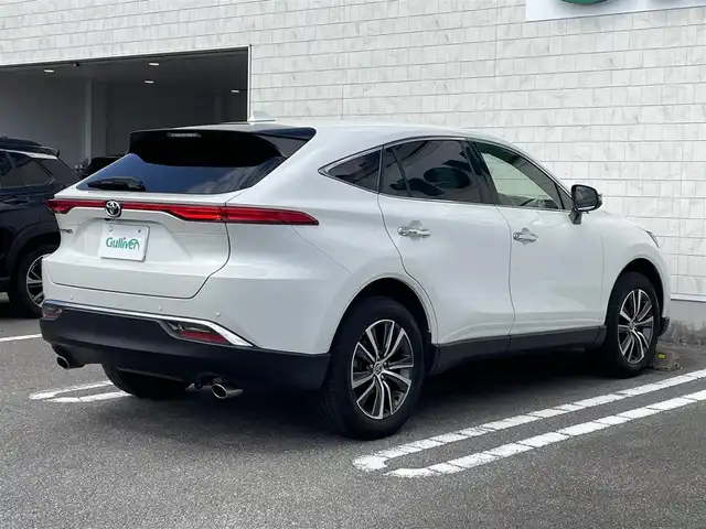 トヨタ ハリアー G 宮崎県 2021(令3)年 5.6万km ホワイトパールクリスタルシャイン 純正ディスプレイオーディオ/・Bluetooth・AM・FM/バックカメラ/ビルトインETC/デジタルインナーミラー/360度ドライブレコーダー【DC5001DT】/パワーバックドア/D席パワーシート/純正フロアマット/純正18インチアルミホイール/Fエンブレム・ヘッドライト・ドアピラー【PPF】/スペアキー有り/取説・DA取説・保証書