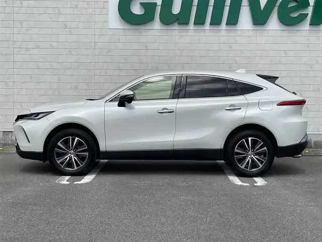 トヨタ ハリアー G 宮崎県 2021(令3)年 5.6万km ホワイトパールクリスタルシャイン 純正ディスプレイオーディオ/・Bluetooth・AM・FM/バックカメラ/ビルトインETC/デジタルインナーミラー/360度ドライブレコーダー【DC5001DT】/パワーバックドア/D席パワーシート/純正フロアマット/純正18インチアルミホイール/Fエンブレム・ヘッドライト・ドアピラー【PPF】/スペアキー有り/取説・DA取説・保証書