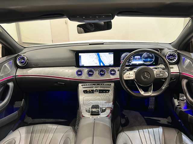 メルセデス・ベンツ ＣＬＳ２２０ｄ スポーツ エクスクルーシブPKG 新潟県 2019(平31)年 4.7万km ポーラホワイト ガラススライディングルーフ/エクスクルーシブパッケージ/・ナッパレザーシート（ブラックシート）/・シートベンチレーター/・Burmester/・エアーボディーコントロールサスペンション/レーダーセーフティパッケージ/・アクティブディスタンスアシストディストロニック/・アクティブステアリングアシスト/・アクティブレーンチェンジアシスト/・アクティブエマージェンシーストップアシスト/・PRE-SAFE/・アクティブブレーキアシスト/・PRE-SAFEインパルスサイド/・PRE-SAFEサウンド/・緊急回避補助システム、渋滞時緊急ブレーキ機能/・アクティブブラインドスポットアシスト/・アクティブレーンキーピングアシスト/・PRE-SAFEプラス/・トラフィックサインアシスト/COMANDシステム/・12.3インチワイドディスプレイ/・HDDナビゲーション/・フルセグTV/・AppleCarPlary/・ETC2.0/グレーアッシュウッドインテリア/レザーARTICOダッシュボード/シートヒーター/アンビエントライト/LEDコーナリングアシスト/アダプティブハイビームアシストプラス/360°カメラシステム/アクティブパーキングアシスト