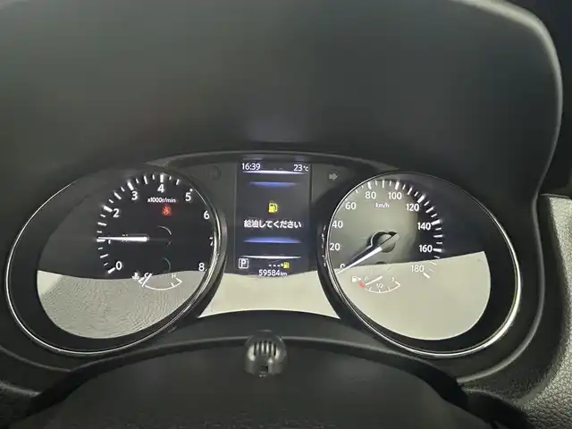 日産 エクストレイル 20Xi 道央・札幌 2018(平30)年 6万km ダイヤモンドブラック ・４WD/・プロパイロット/・純正ナビ/　CD/DVD/SD/BT/フルセグ/・アラウンドビューモニター/・インテリジェントルームミラー/・ETC/・エマージェンシーブレーキ/・レーダークルーズコントロール/・レーンキープアシスト/・クリアランスソナー/・ダウンヒルアシストコントロール/・パワーバックドア/・カプロンシート/・LEDヘッドライト/・フォグライト/・オートライト/・プッシュスタート/・スマートキー/・純正フロアマット/・ドアバイザー