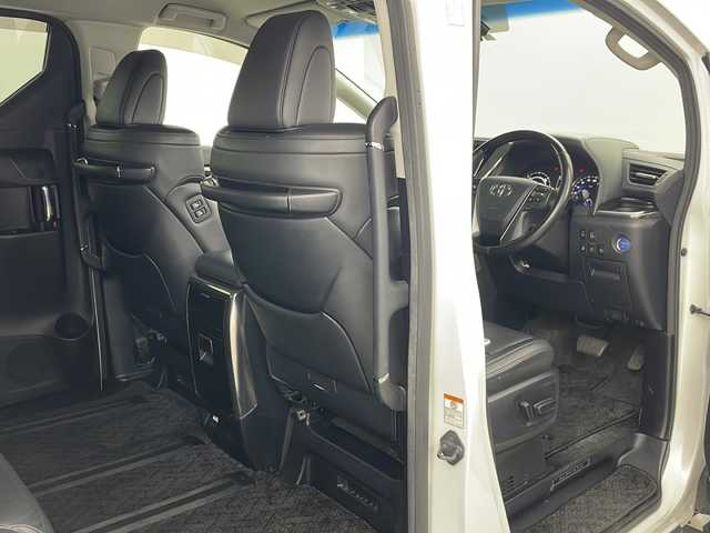 トヨタ アルファードハイブリット SR Cパッケージ 道央・札幌 2018(平30)年 6.5万km ホワイトパールクリスタルシャイン ・4WD/・純正ナビ&CD&DVD&BT&SD&HDMI&TV/・両側パワースライドドア/・パワーバックドア/・バックカメラ/・純正フリップダウンモニター/・トヨタセーフティセンス/・レーダークルーズコントロール/・前席パワーシート/・D席メモリシート/・前席シートヒーター/・前席ベンチレーションシート/・レザーシート/・AC100V/・ステアリングスイッチ/・社外フロアマット/・LEDヘッドライト/・LEDフォグランプ/・オートライト/・オートマチックハイビーム/・スマートキー