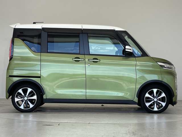 三菱 ｅＫクロススペース G 愛知県 2020(令2)年 4.5万km Ｄグリーン 純正9型ナビ ＳＤカードなし/バックカメラ/衝突軽減システム/ハンズフリースライドドア/シートヒーター/片側パワースライド/アイドリングストップ/横滑り防止装置/ステアリングスイッチ/スマートキー/プッシュスタート