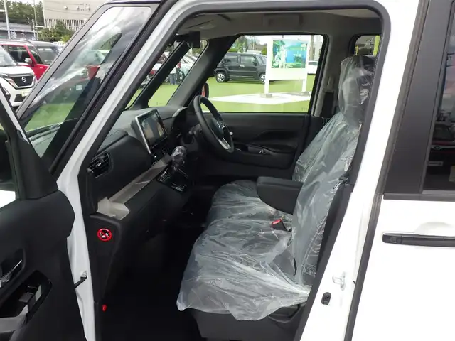 三菱 デリカミニ T プレミアム 千葉県 2025(令7)年 0.1千km アメジストブラック/シルキーホワイト T　PREMIUM　9型ディスプレイオーディオ（121/330）　サイドデカール（33440）/e-Assist/・衝突被害軽減ブレーキシステム（FCM）/・車線逸脱警報システム（LDW）/・誤発進抑制機能（前進＆後退時）（UMS）/・レーダークルーズコントロールシステム（ACC）/・オートマチックハイビーム[AHB]/マイパイロット/ハンズフリー両側パワースライドドア/ディスプレイオーディオ/【Bluetooth接続】/【Apple CarPlay　Android Auto対応】/マルチアラウンドモニター/デジタルインナーミラー/ステアリングヒーター/ステアリングスイッチ/革巻きステアリング/パドルシフト/LEDヘッドライト/フォグライト/ウインカーミラー/コーナーセンサー/純正15インチアルミホイル/サイド/カーテンエアバッグ/キーレスオペレーションシステム